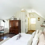 The Loft, Apple & Blossom Macroom