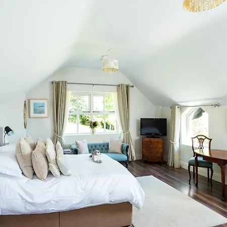 The Loft, Apple & Blossom * Macroom