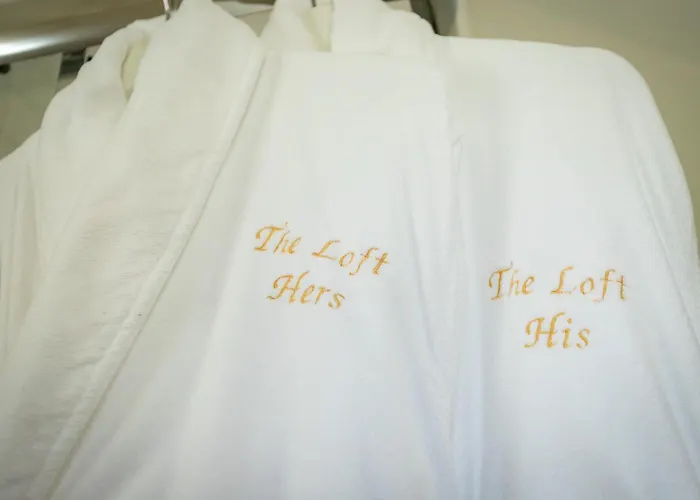 Апартаменты The Loft, Apple & Blossom