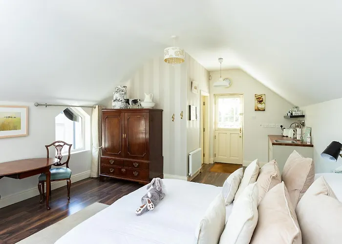 The Loft, Apple & Blossom Macroom