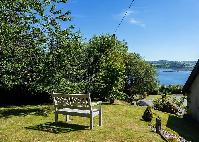 The Loft, Apple & Blossom Мэкрум