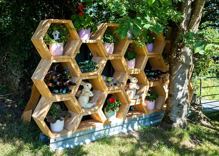 The Loft, Apple & Blossom *