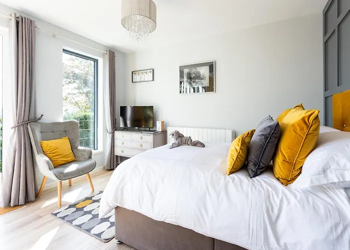 The Loft, Apple & Blossom * Macroom