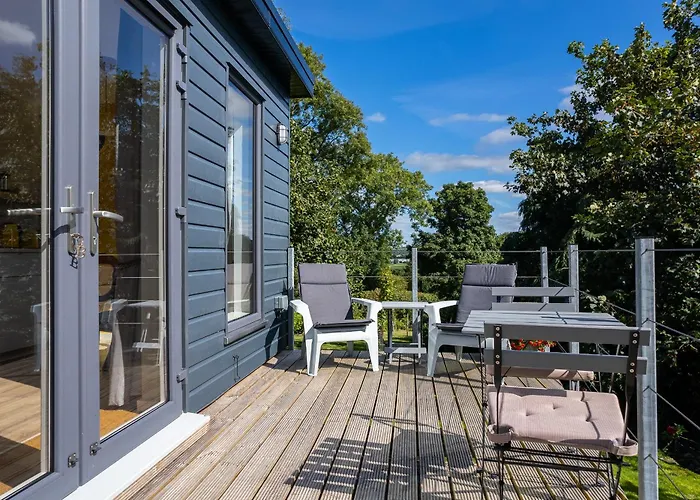 The Loft, Apple & Blossom *