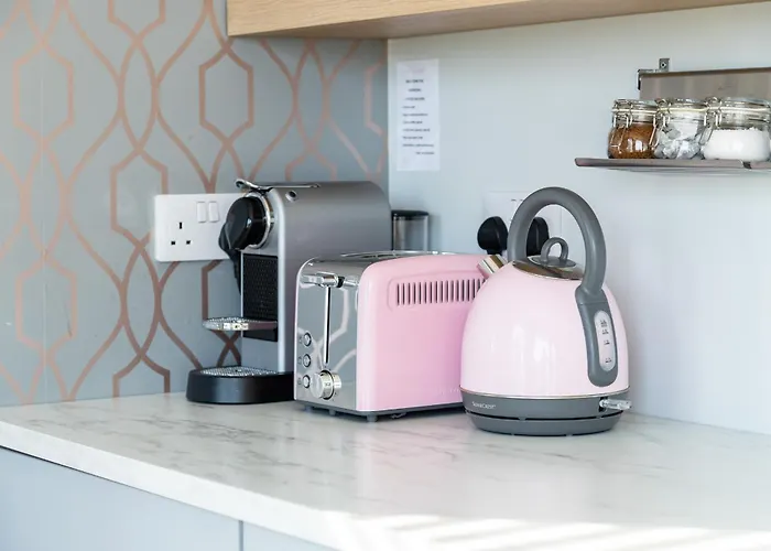 The Loft, Apple & Blossom