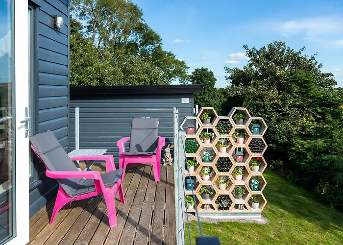 The Loft, Apple & Blossom Apartment